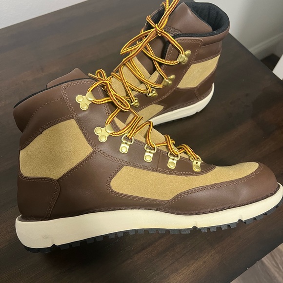 Danner Gore Tex hiking boots - Picture 6 of 8